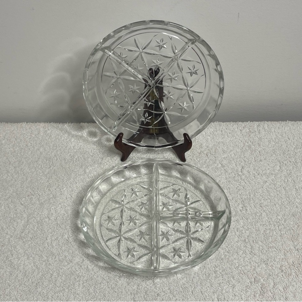2 Vintage Round Clear Pressed Glass Star Pattern 3-Section Plates Dishes 7-1/2”